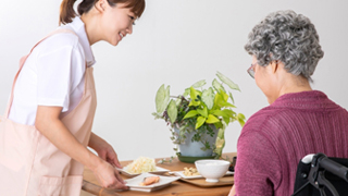 食事介助サポート